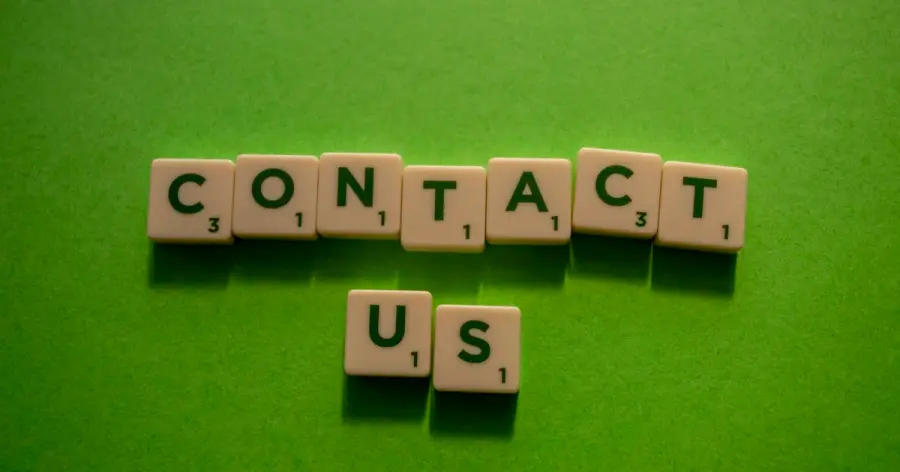 Aprende las técnicas forenses para verificar y demostrar la autenticidad de documentos digitales. Metodología profesional para detectar manipulaciones y alteraciones.